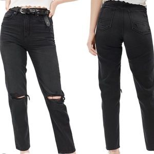 NWT American Eagle Mom Straight Jean